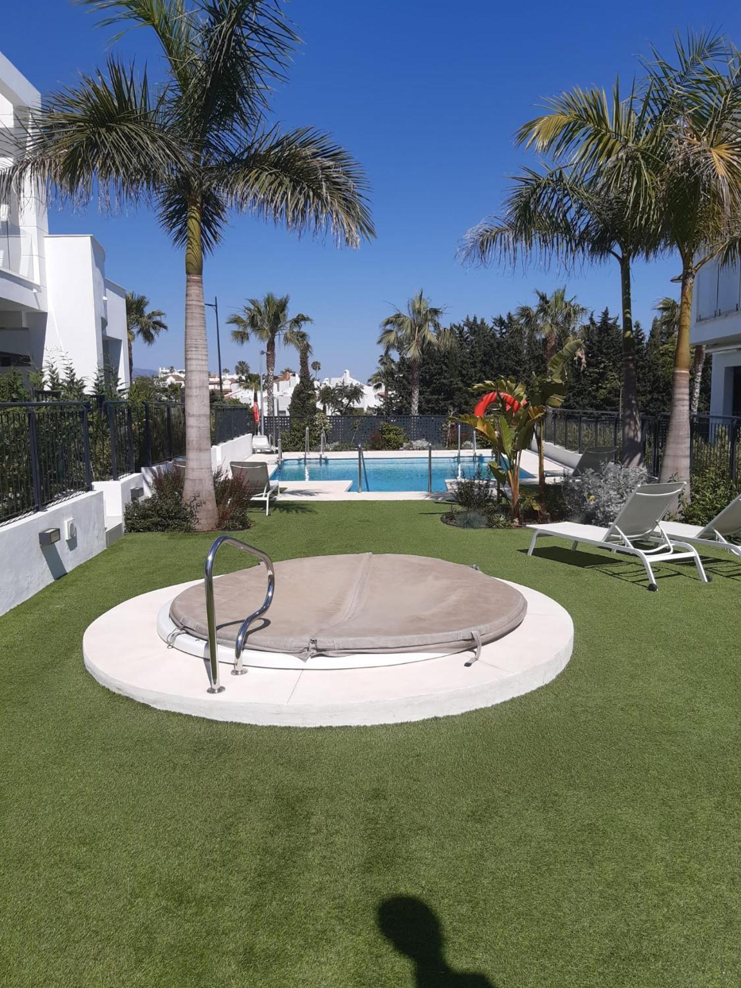 Los Miradores Del Sol By Mar Holidays Estepona Exterior foto